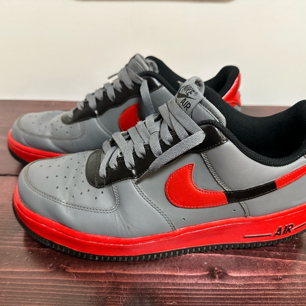 Nike Air FORCE ONE Gray / Red / Black (Shoes) Sneakers